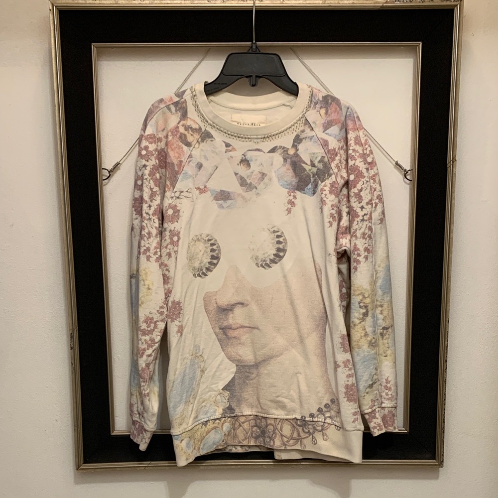 Floral Graphic Long Sleeve Top